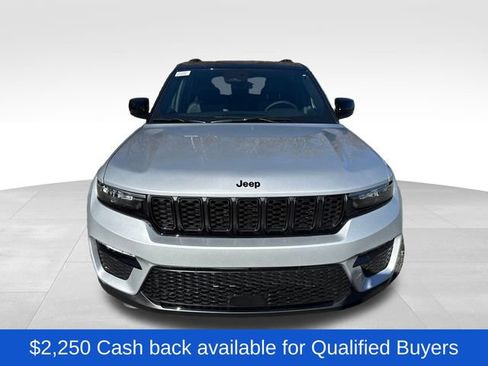 New 2025 Jeep Grand Cherokee Limited AWD/4WD image 2