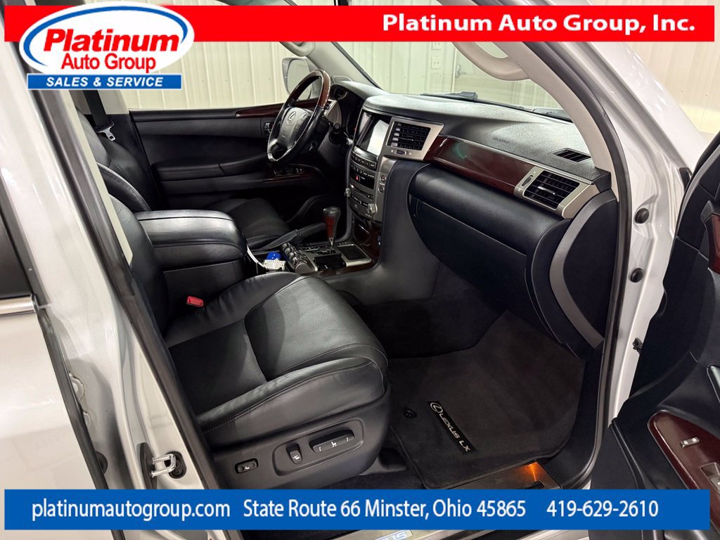 Used 2014 Lexus LX 570 4WD w/ Luxury Package image 60