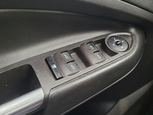 Used 2017 Ford Escape SE FWD image 27