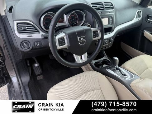 Used 2015 Dodge Journey American Value Package w/ Flexible Seating Group FWD image 9