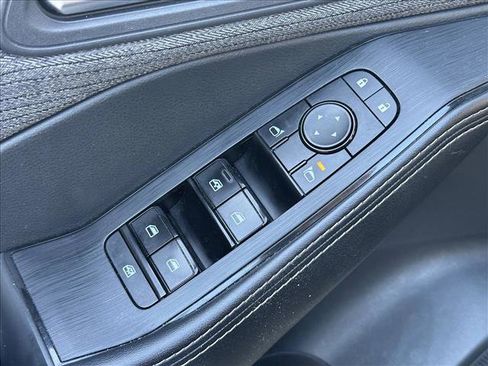 Used 2021 Nissan Rogue SV image 19