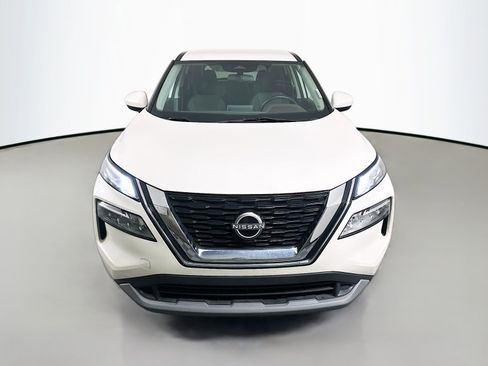 Used 2023 Nissan Rogue SV FWD image 2