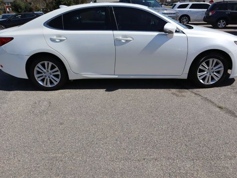 Used 2015 Lexus ES 350 4dr Sdn w/ Premium Package image 8