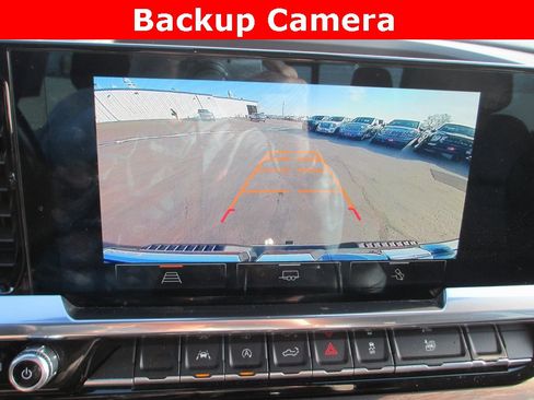 Certified 2022 GMC Sierra 1500 SLT w/ SLT Convenience Package image 16