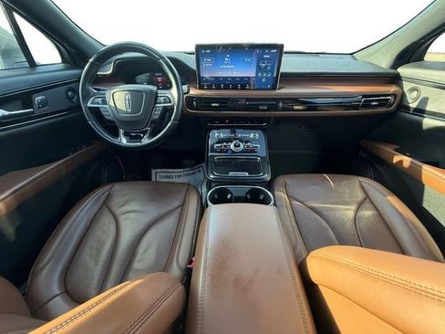 Used 2023 Lincoln Nautilus Reserve w/ Luxury Package FWD image 12