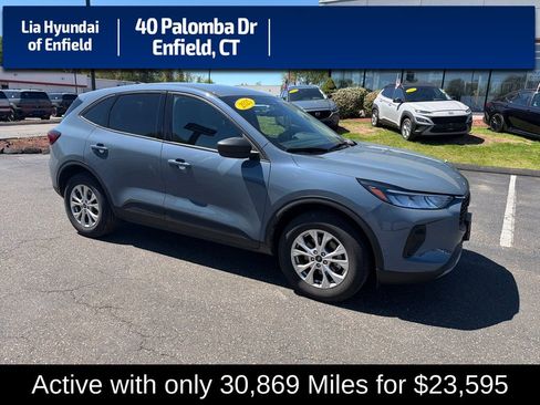 Used 2025 Ford Escape Active AWD/4WD image 1