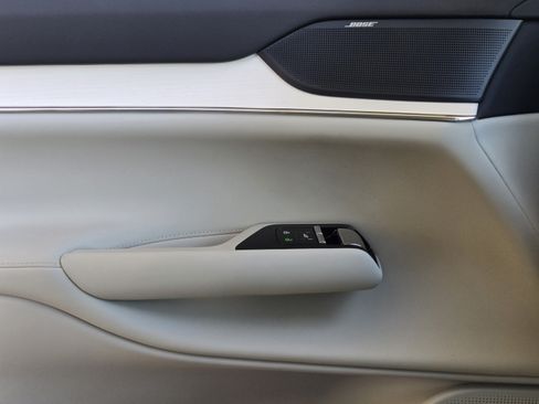 New 2026 Volvo EX90 Plus AWD/4WD image 23