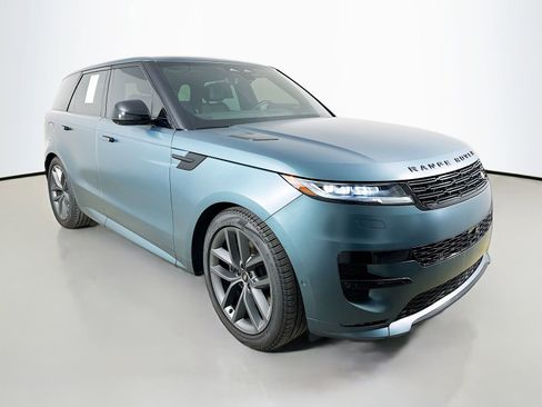 Used 2024 Land Rover Range Rover Sport Dynamic SE AWD/4WD image 3