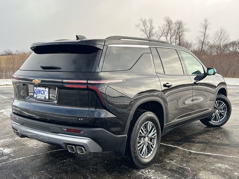 Used 2024 Chevrolet Traverse LT w/ Trailering Package image 4