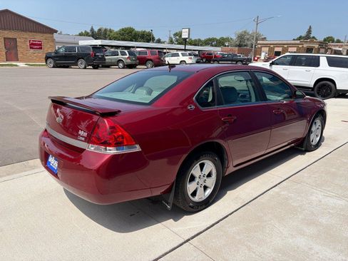 Used 2008 Chevrolet Impala LT w/ Luxury Edition Package FWD image 5