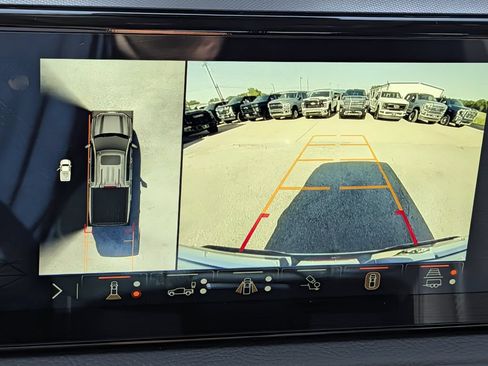 Used 2024 GMC Sierra 1500 Denali AWD/4WD image 21
