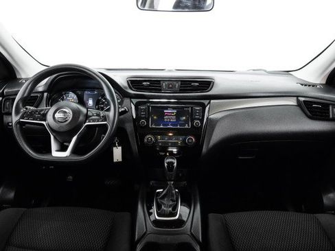 Used 2019 Nissan Rogue Sport S FWD image 11