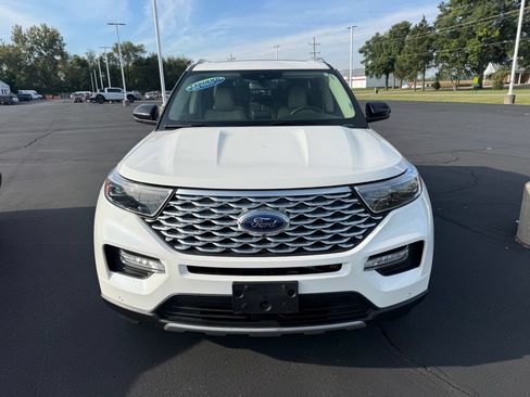 Used 2020 Ford Explorer Platinum w/ Premium Technology Package AWD/4WD image 2