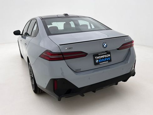 New 2026 BMW 550e xDrive w/ Premium Package image 6