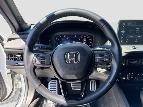 Used 2024 Honda Accord Sport image 11