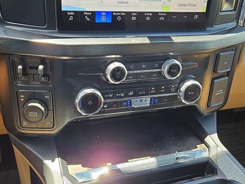 Used 2024 Ford F350 Lariat w/ FX4 Off-Road Package AWD/4WD image 31