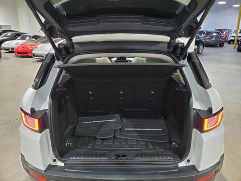 Used 2017 Land Rover Range Rover Evoque HSE image 44