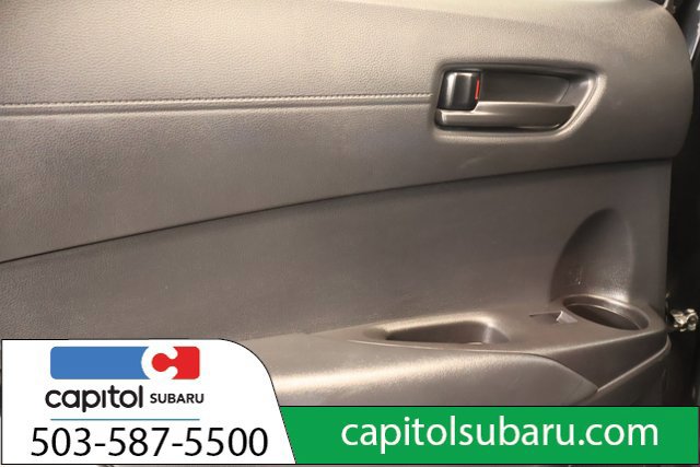 Used 2025 Toyota Corolla Cross LE FWD image 27