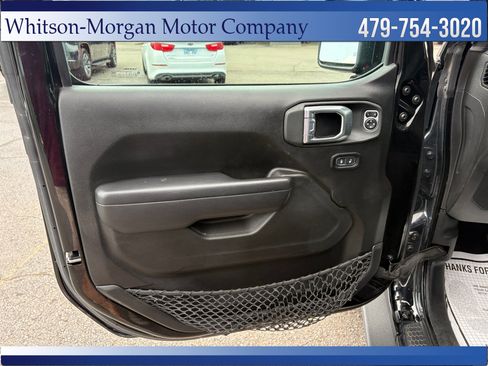 Used 2023 Jeep Wrangler Rubicon w/ LED Lighting Group AWD/4WD image 11