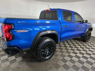Used 2024 Chevrolet Colorado Trail Boss w/ Advanced Trailering Package AWD/4WD video 3