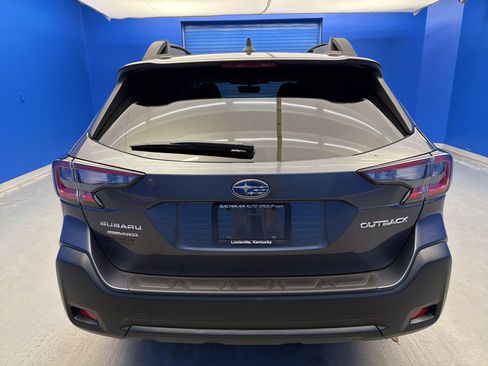 Used 2025 Subaru Outback Premium w/ Popular Package #1A image 6