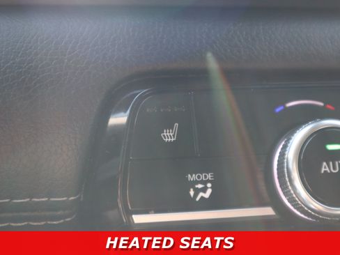 Used 2025 Honda Pilot EX-L image 19