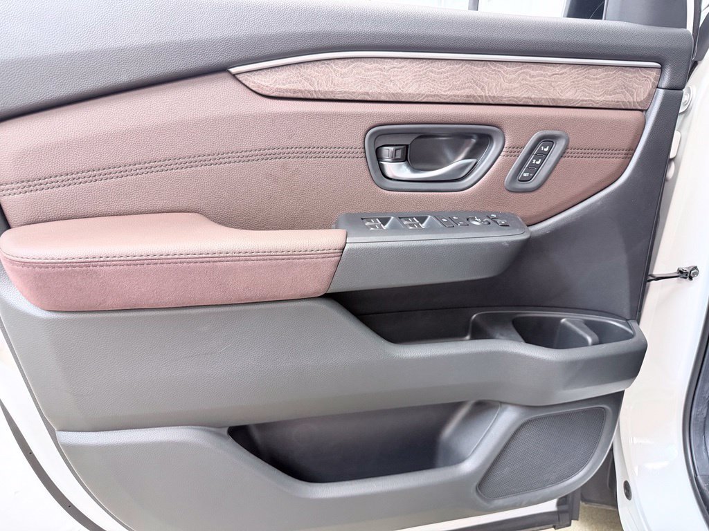 Used 2026 Honda Pilot Elite image 8