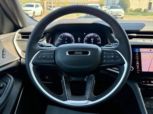 New 2026 Jeep Grand Cherokee Limited AWD/4WD image 25