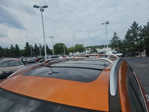 Used 2017 Nissan Rogue SV AWD/4WD image 13