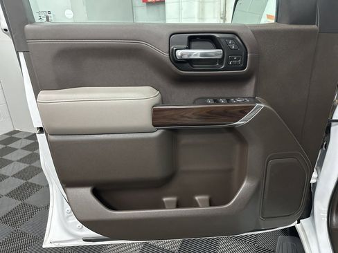 Used 2019 GMC Sierra 1500 SLT w/ SLT Premium Package image 18