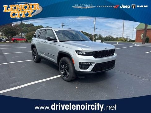New 2025 Jeep Grand Cherokee Limited w/ Black Appearance Package AWD/4WD image 1