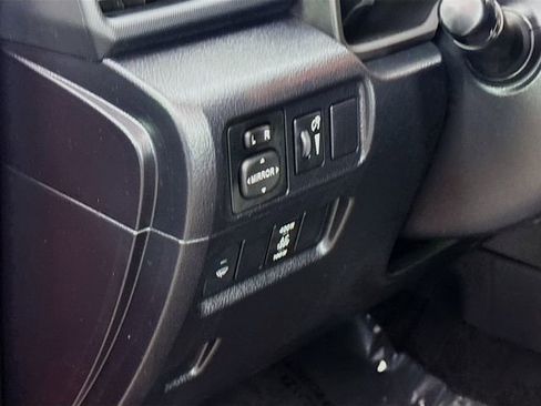 Used 2019 Toyota 4Runner SR5 Premium AWD/4WD image 10