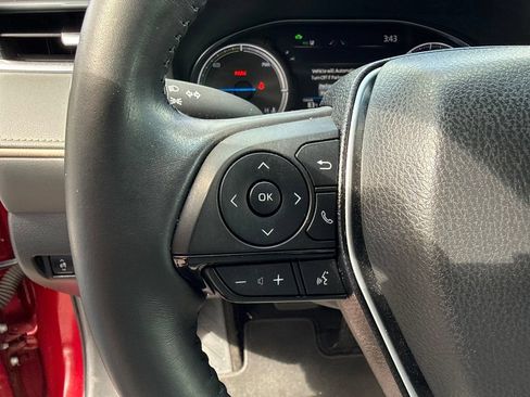 Used 2021 Toyota Venza XLE w/ Softex Package AWD/4WD image 11