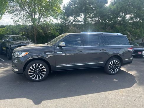 Used 2022 Lincoln Navigator L Black Label AWD/4WD image 6