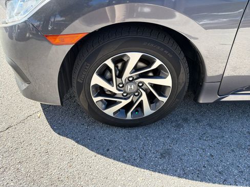 Used 2017 Honda Civic EX image 11