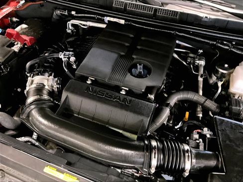 Used 2025 Nissan Frontier SV image 36