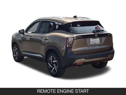 Used 2026 Nissan Kicks SV w/ SV Premium Package FWD image 7