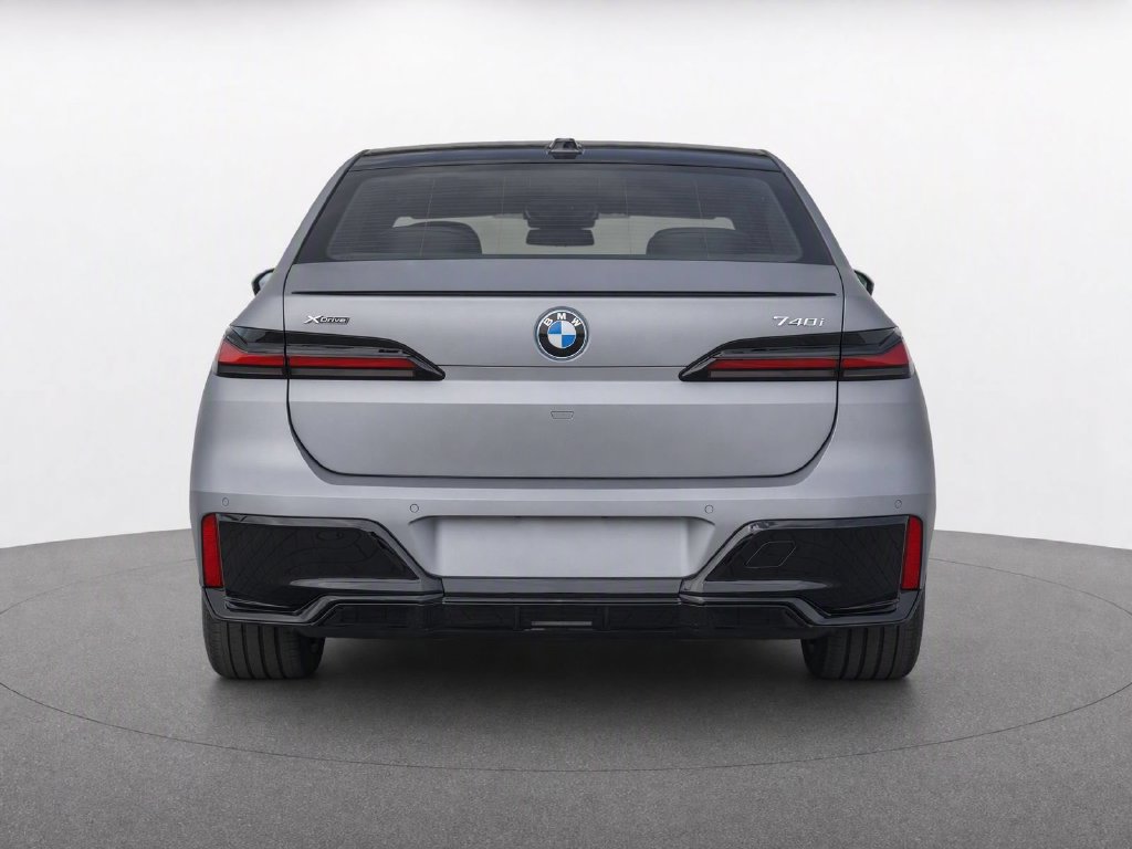 Used 2026 BMW 740i xDrive w/ Executive Package AWD/4WD image 5