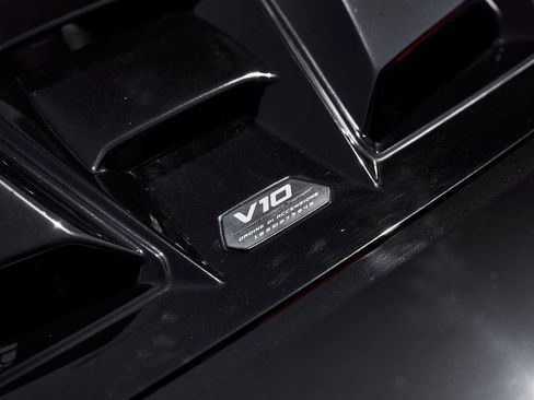 Used 2023 Lamborghini Huracan Tecnica RWD image 15