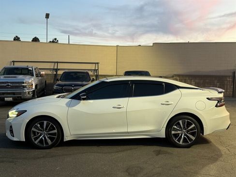 Used 2019 Nissan Maxima SR w/ Premium Package FWD image 10