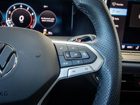 New 2026 Volkswagen Tiguan SE R-Line image 39