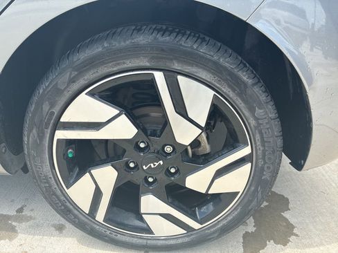 Used 2023 Kia Soul GT-Line w/ GT-Line Technology Package FWD image 6