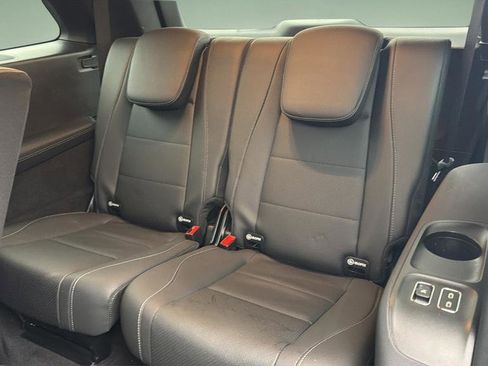 Used 2025 Mercedes-Benz GLS 450 4MATIC image 21