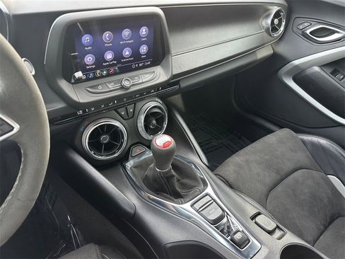 Used 2022 Chevrolet Camaro SS image 16