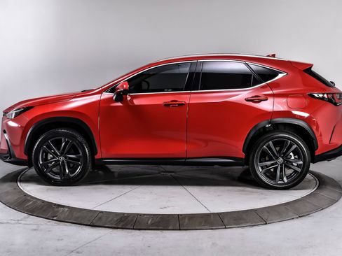 Used 2024 Lexus NX 450h+ AWD w/ Vision Package image 4