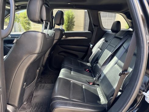 Used 2017 Jeep Grand Cherokee Overland image 31