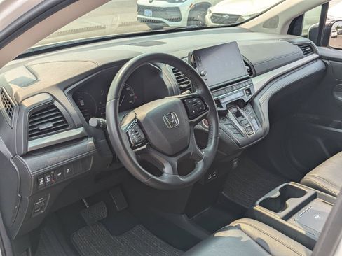 Used 2025 Honda Odyssey EX-L image 12