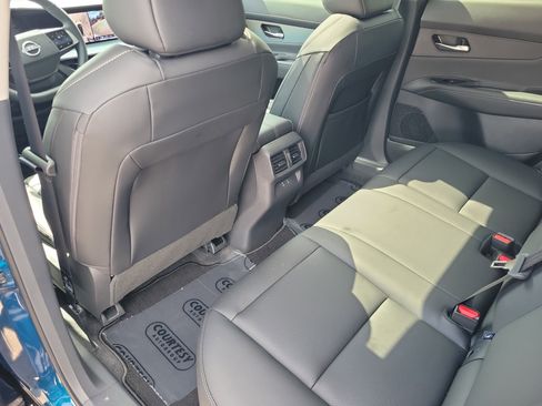 New 2026 Nissan Murano SL image 14