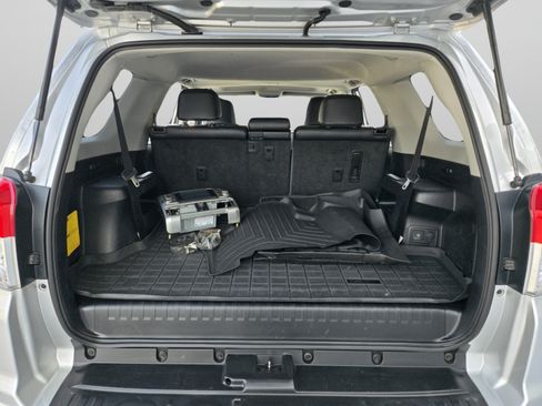 Used 2013 Toyota 4Runner Limited AWD/4WD image 25