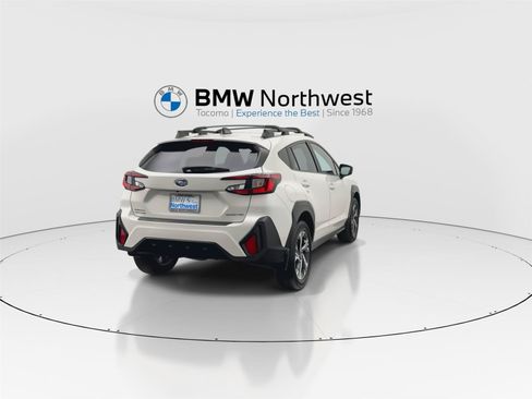 Used 2024 Subaru Crosstrek 2.0i Premium AWD/4WD image 2